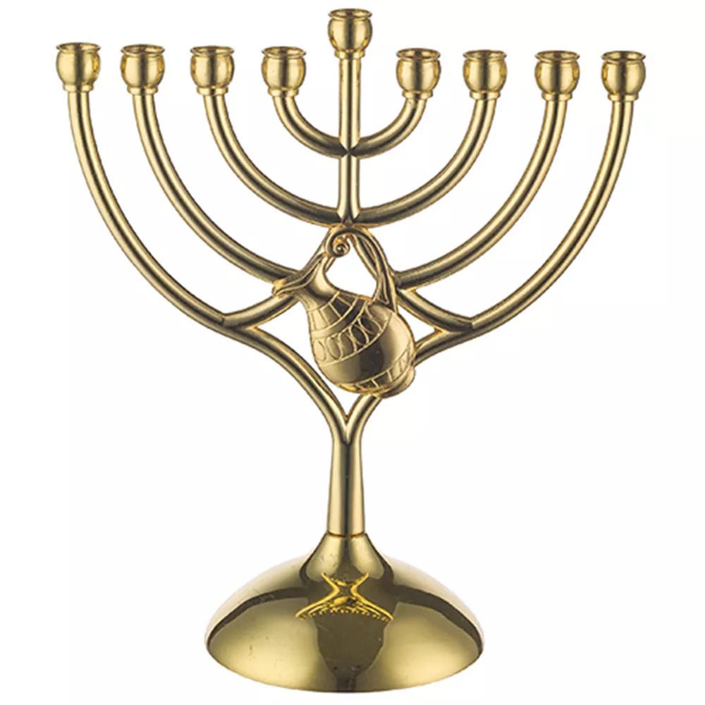 חנוכיית כד לחג החנוכה עשויה מתכת